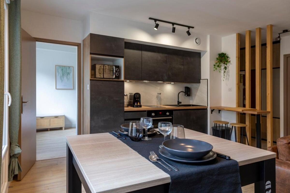 La Clairiere ~ Parking ~ Arrivee Autonome Apartment Bourges Exterior photo